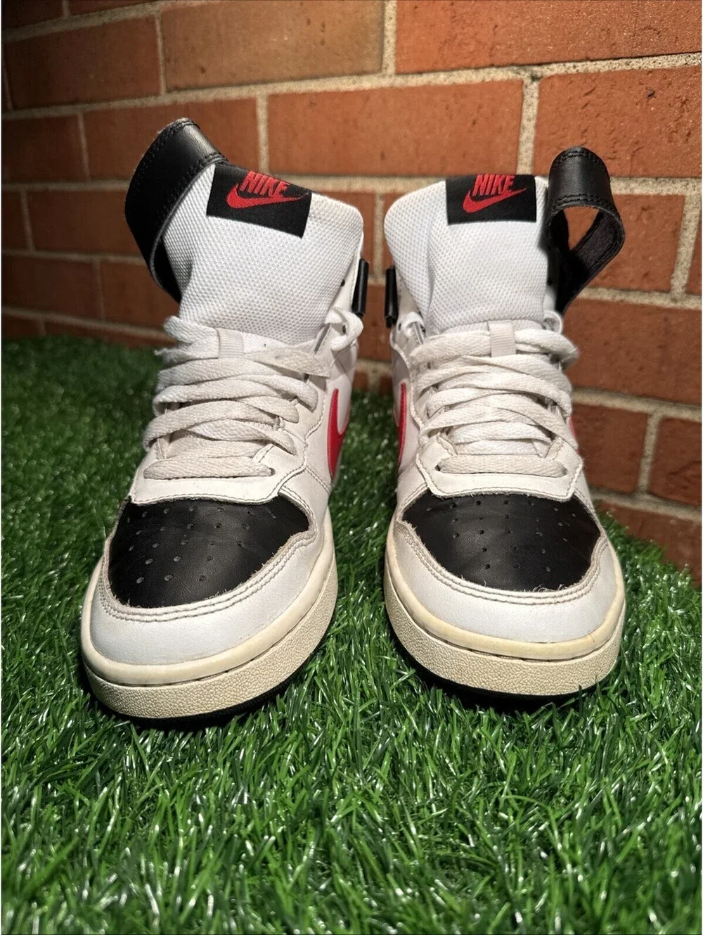 Size 5 (GS) - Nike Court Borough 2 Mid White University Red